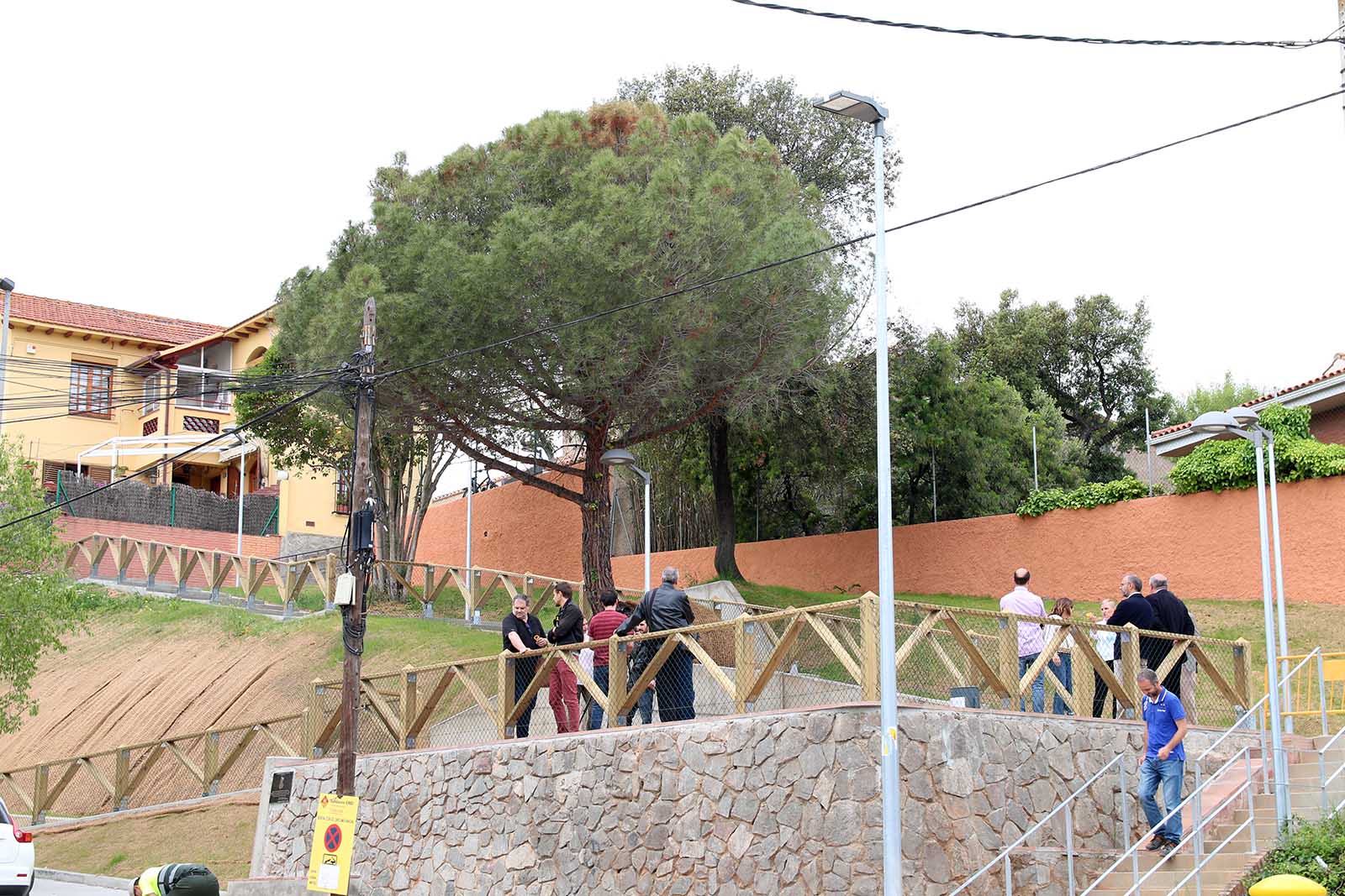 La nova zona ajardinada al costat dels FGC de Valldoreix. FOTO: Lali Álvarez.