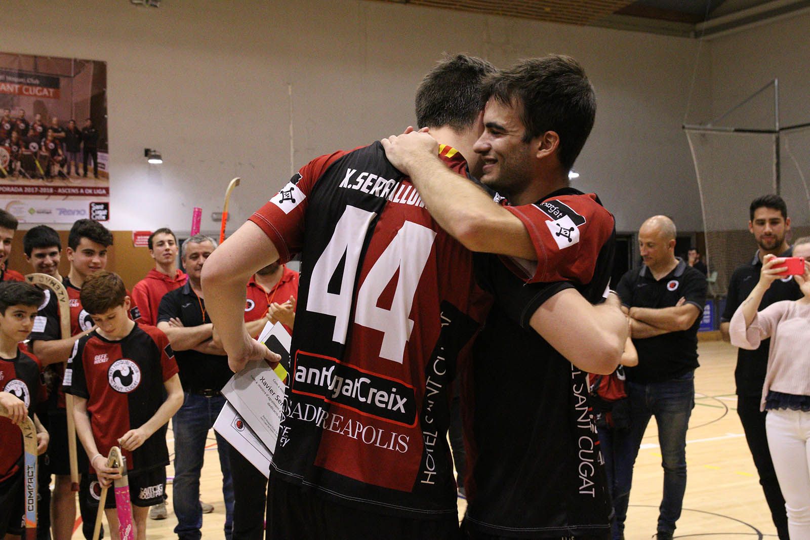 Celebració de l'ascens OK Lliga del PHC Sant Cugat. Foto: Lali Álvarez