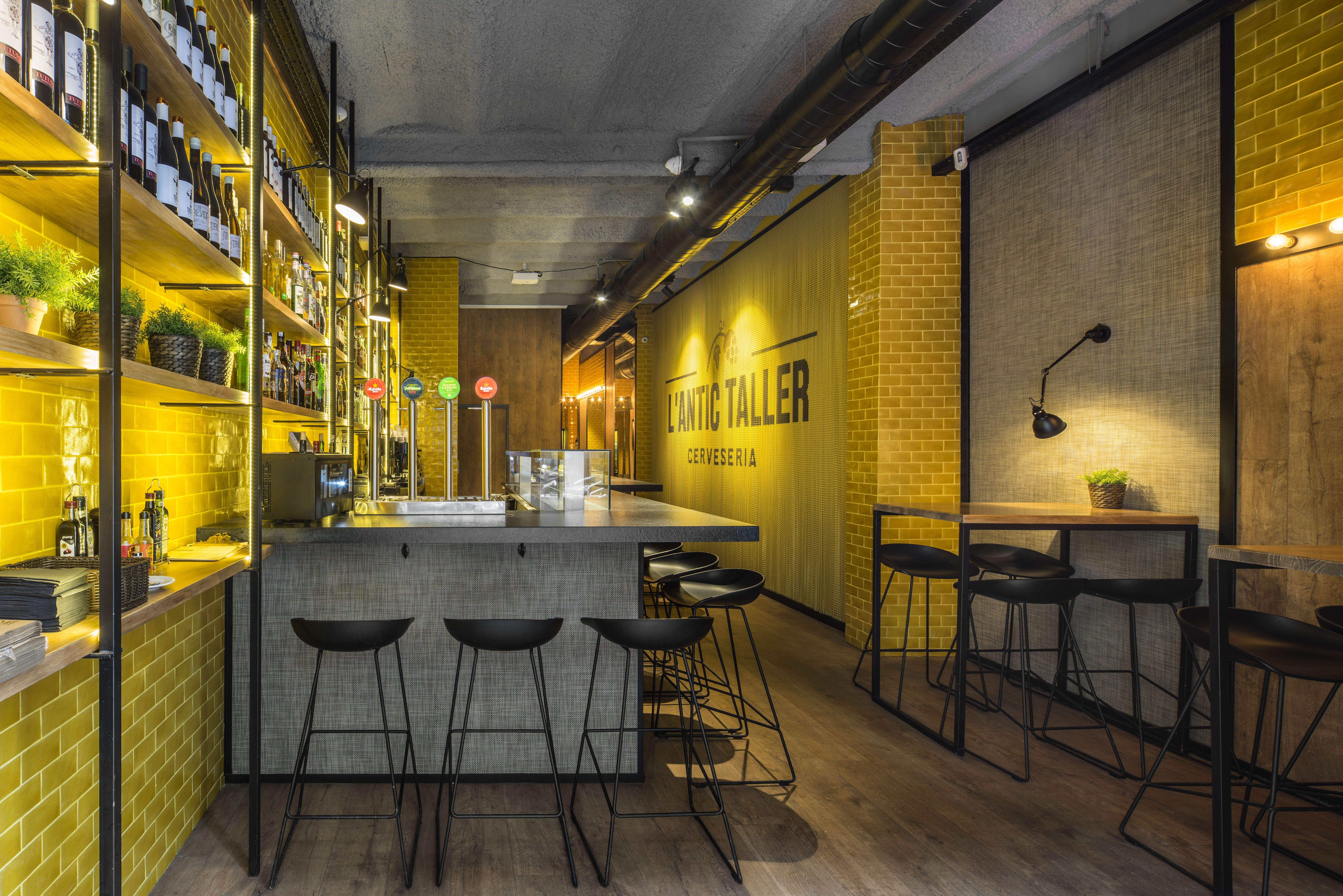 El bar l'Antic Taller, ubicat al carrer Còrsega 307 a la capital catalana FOTO: Cedida