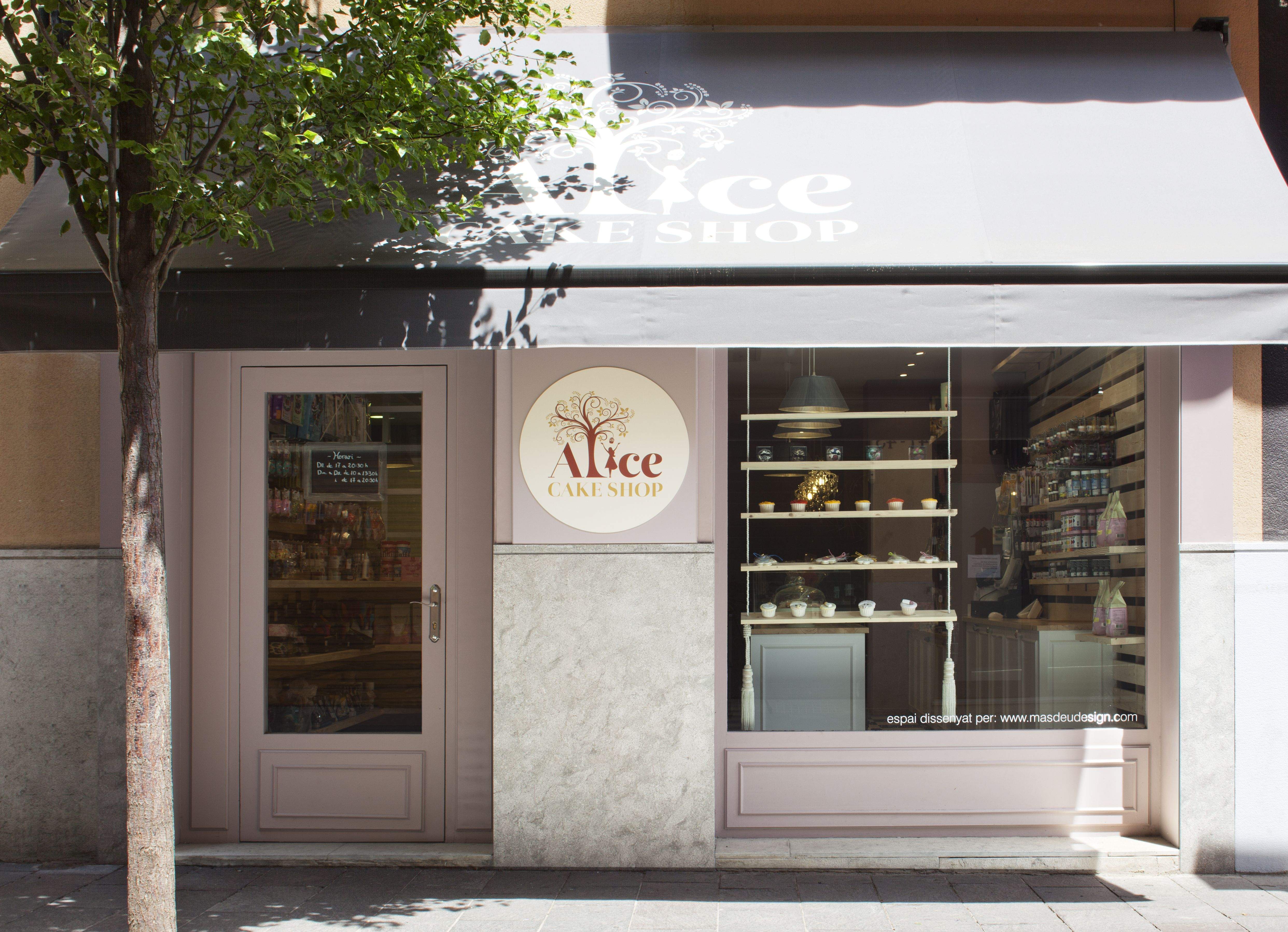 Exterior de la botiga de cupcakes Alice Shop a Sant Cugat FOTO: Cedida