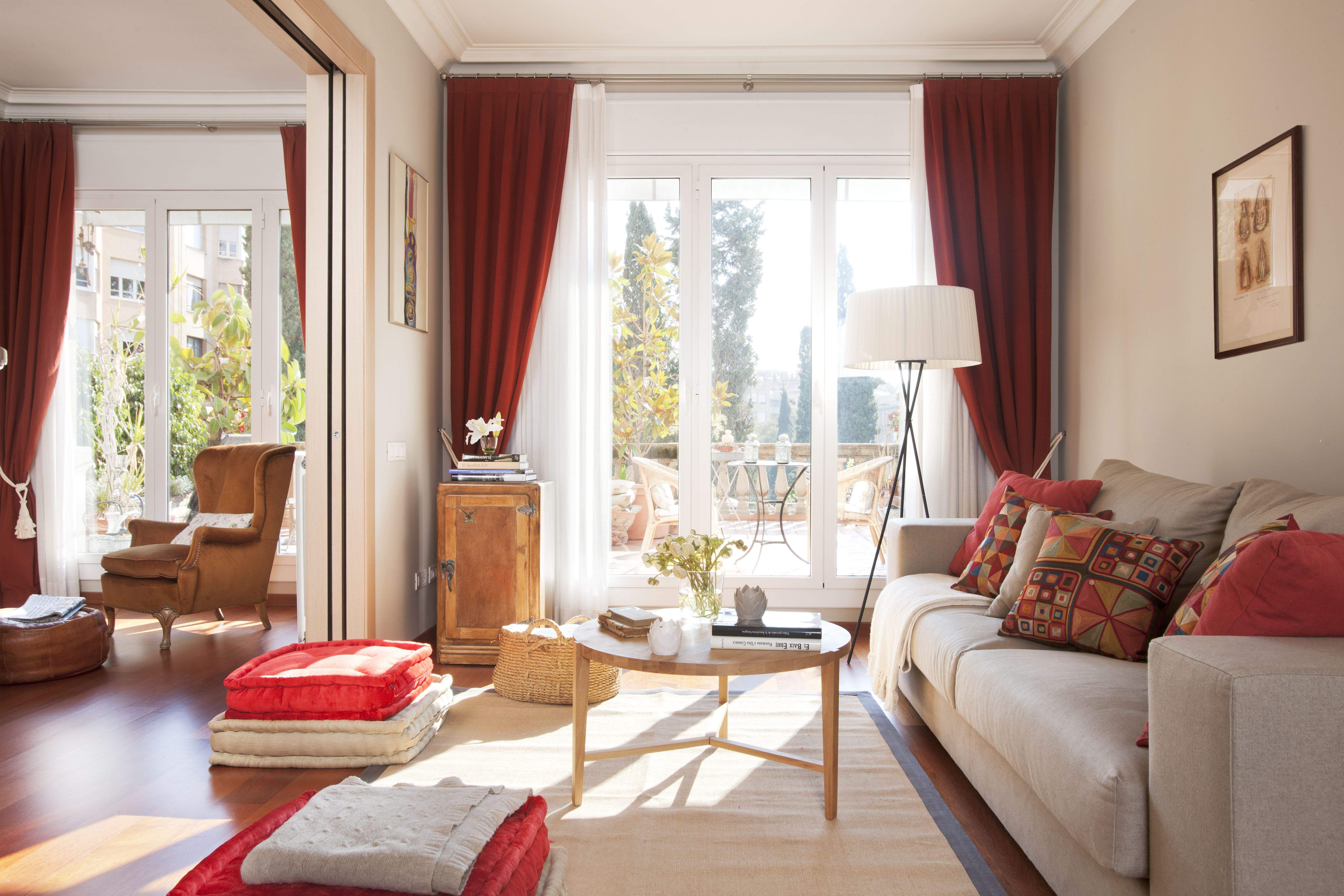 La sala d'estar en una finca a Barcelona FOTO: Cedida