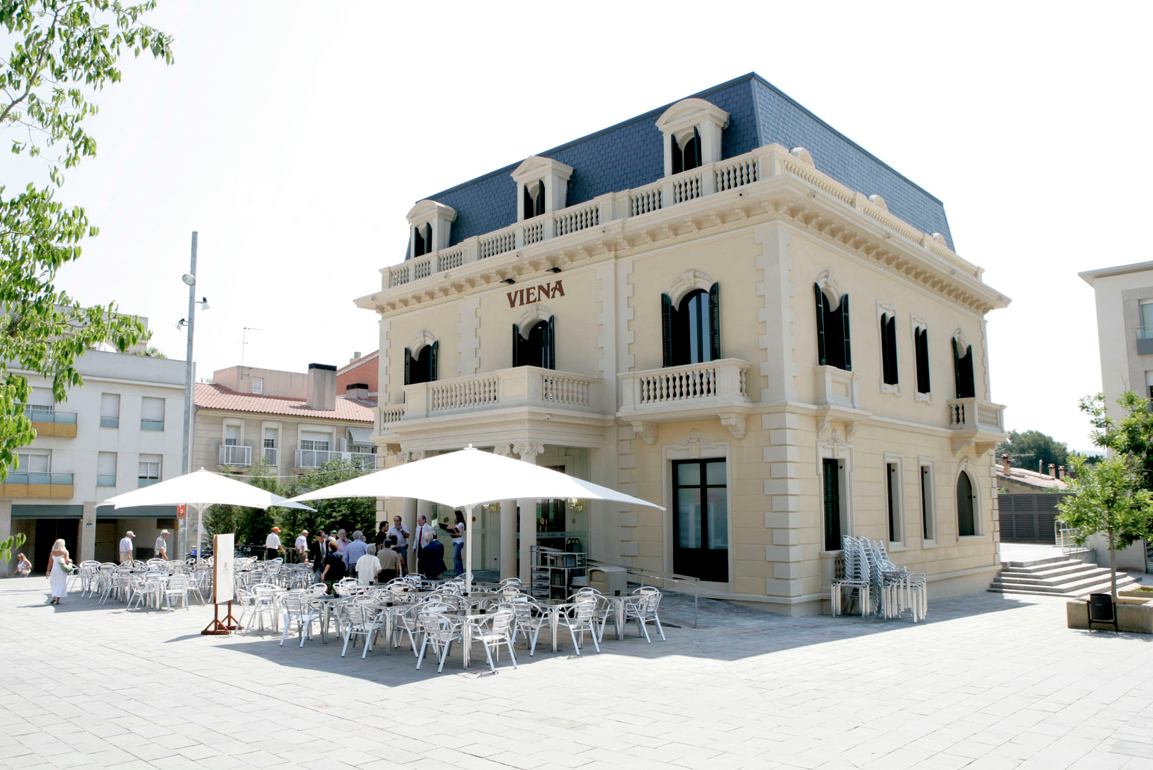 El restaurant de Viena a la plaça de l'estació de Sant Cugat FOTO: Arxiu
