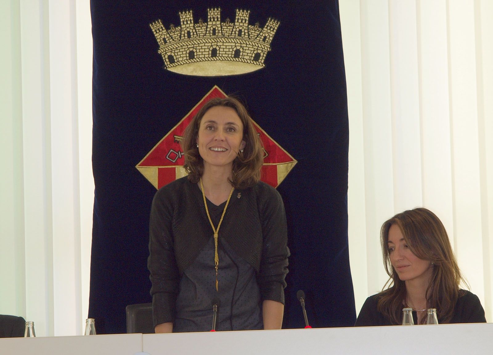 Conesa durant el seu primer discurs com alcaldessa de Sant Cugat el 2010. Foto: A. Ribera
