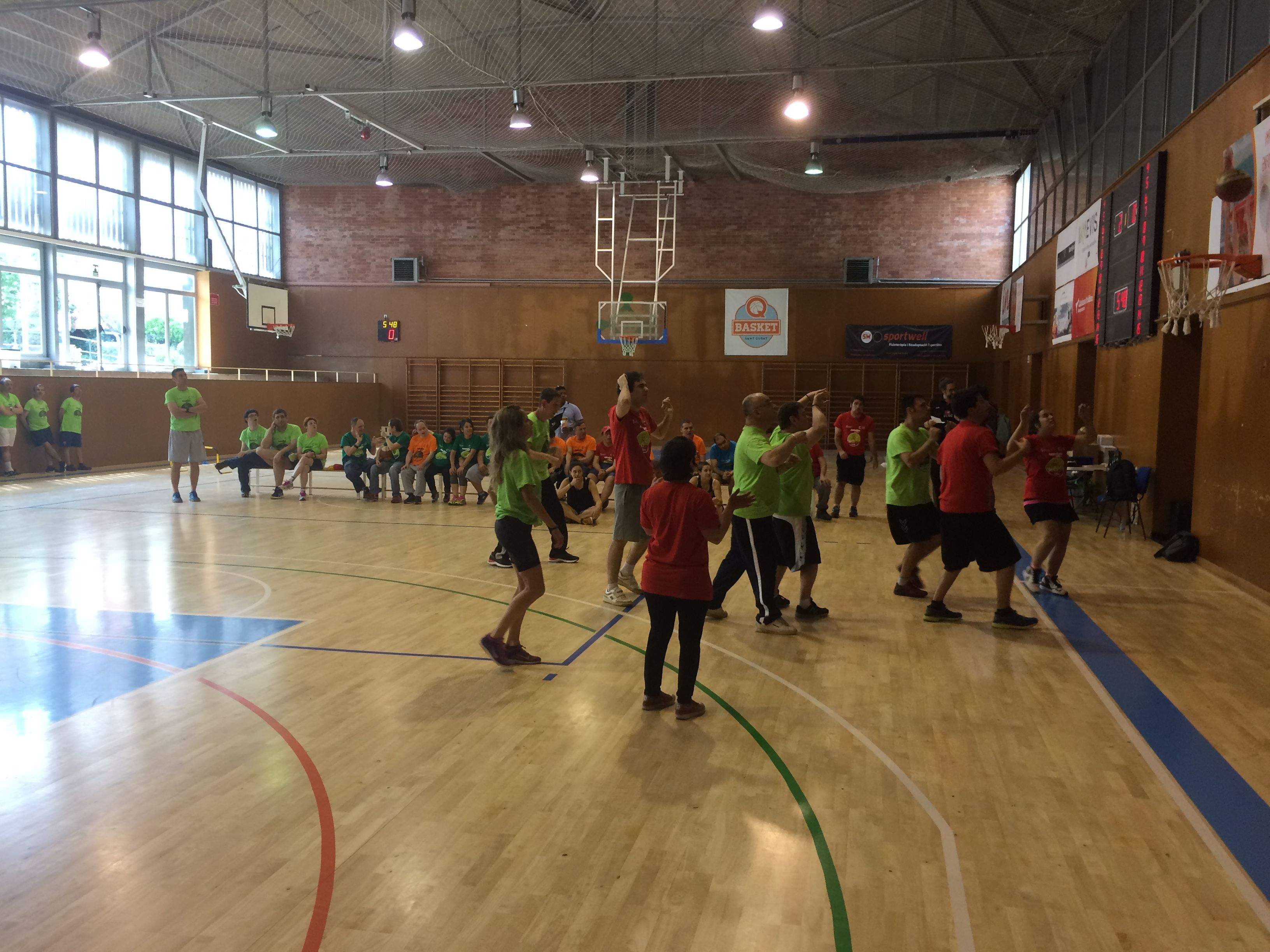 La festa de cloenda del bàsquet s'ha fet al Pavelló 2. FOTO: Àlex López Puig