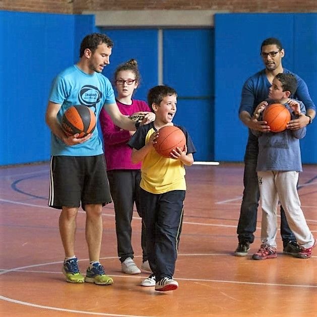 Extraescolars Bàsquet TEA. FOTO: Dinàmyks