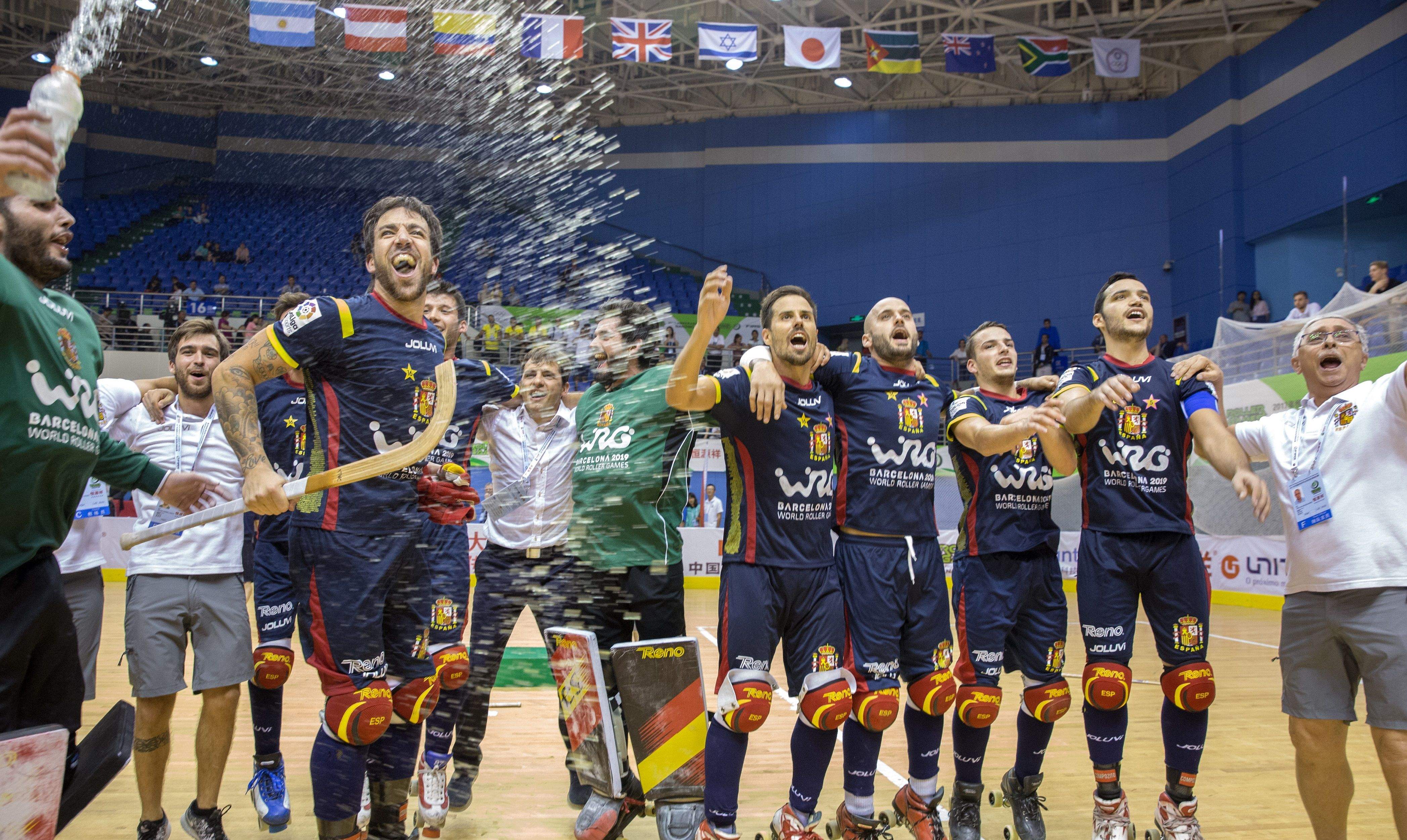 Els jugadors de la selecció espanyola d'hoquei patins celebren el títol dels WRG. FOTO: World Roller Games