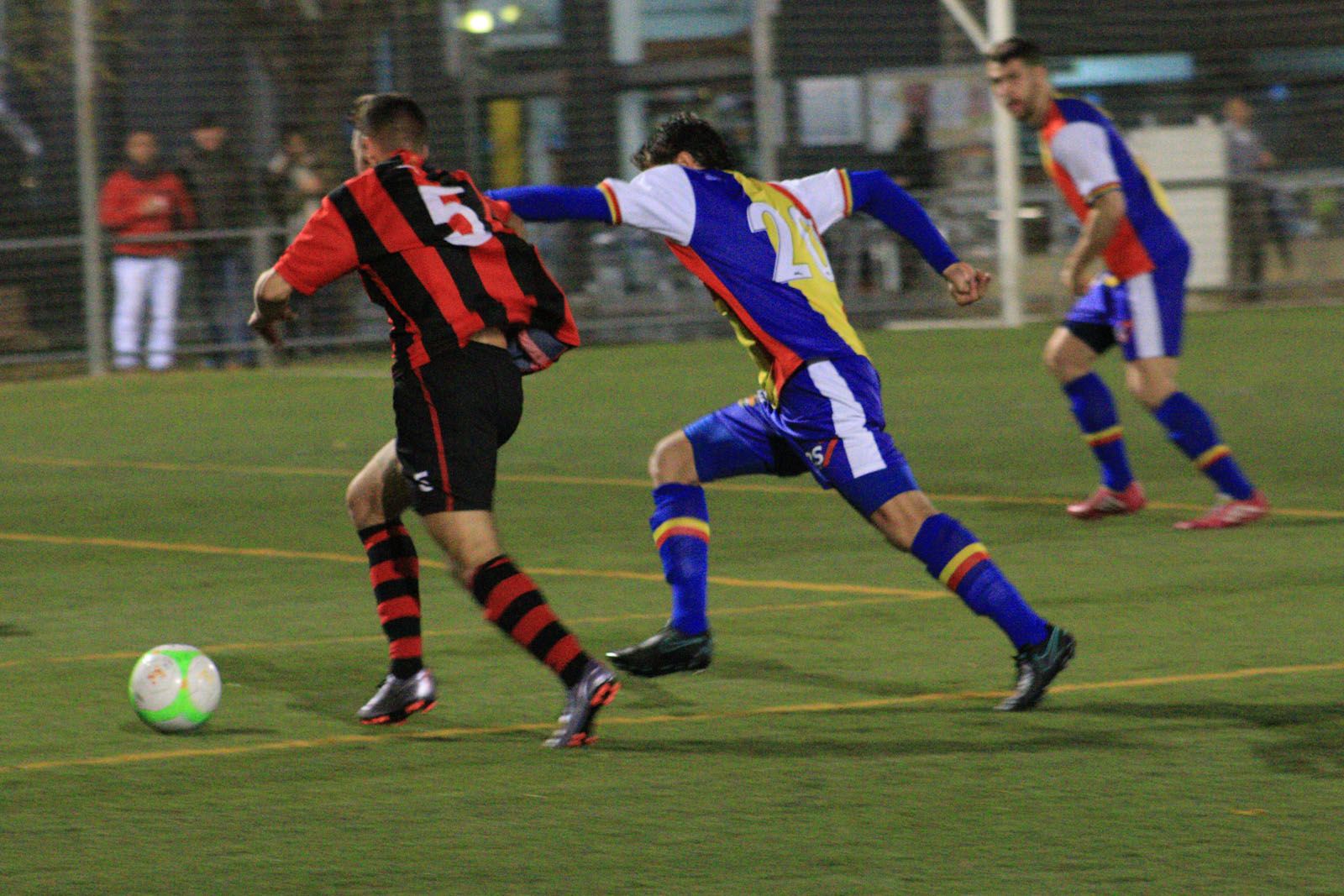 Partit disputat a la ZEM Jaume Tubau. FOTO: Lali Álvarez