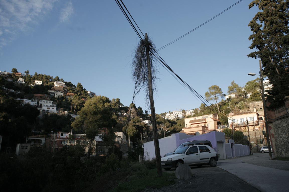 Cablejat elèctric a les Planes FOTO: Arxiu