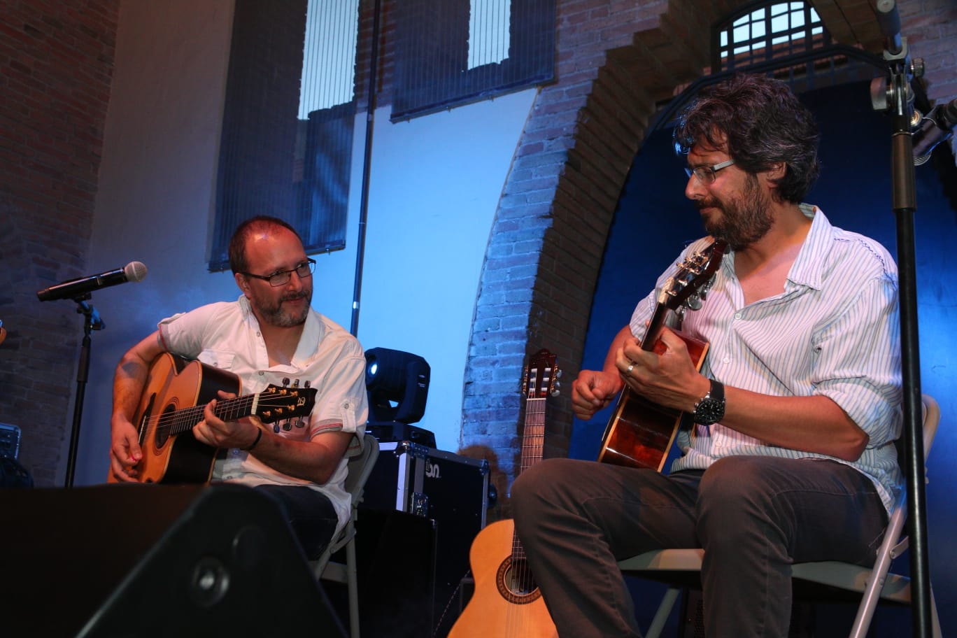 Els germans Saltor en concert al Celler Modernista. FOTO: Lali Álvarez