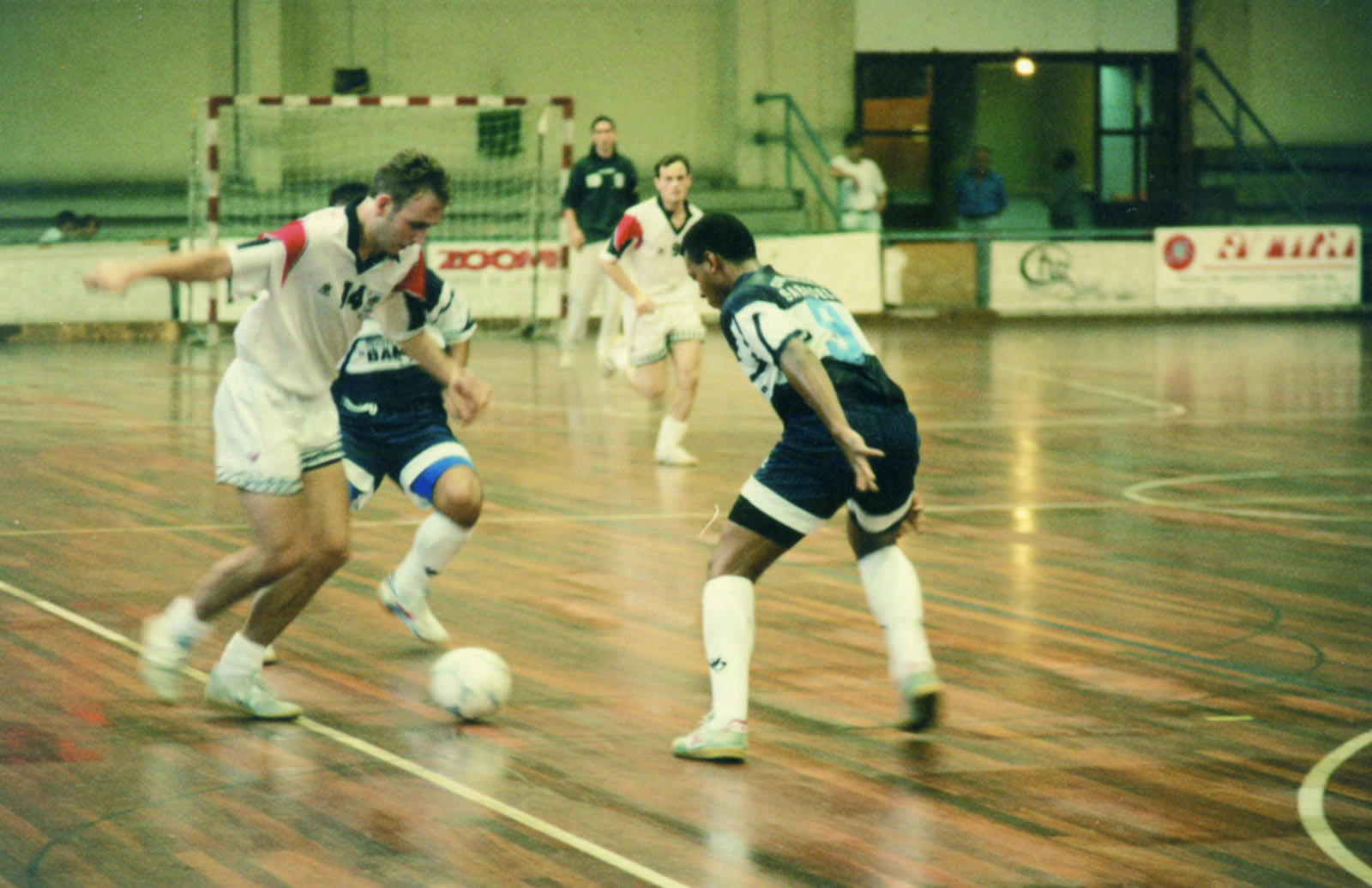 Olimpyc Floresta en un partit l'any 1997 al pav.2 FOTO: Arxiu TOTSantCugat