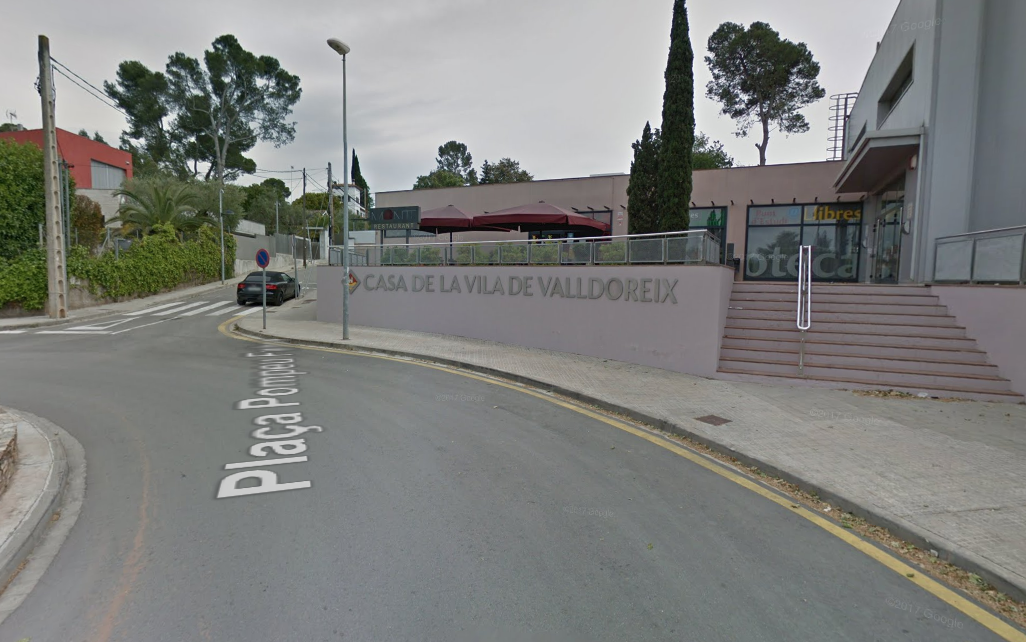 El restaurant Montt, al costat de la Casa de la Vila FOTO: Google Maps