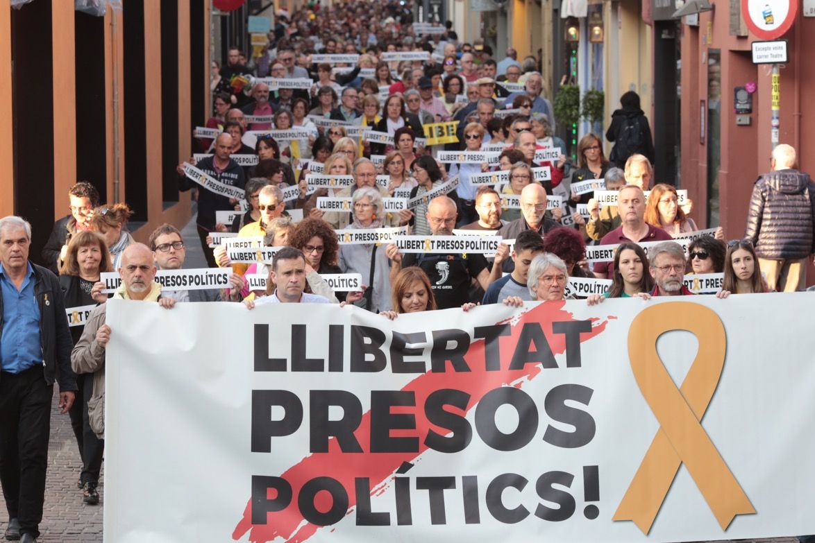 Una de les manifestacions a Sant Cugat per la llibertat dels presos politics. FOTO: Artur Ribera