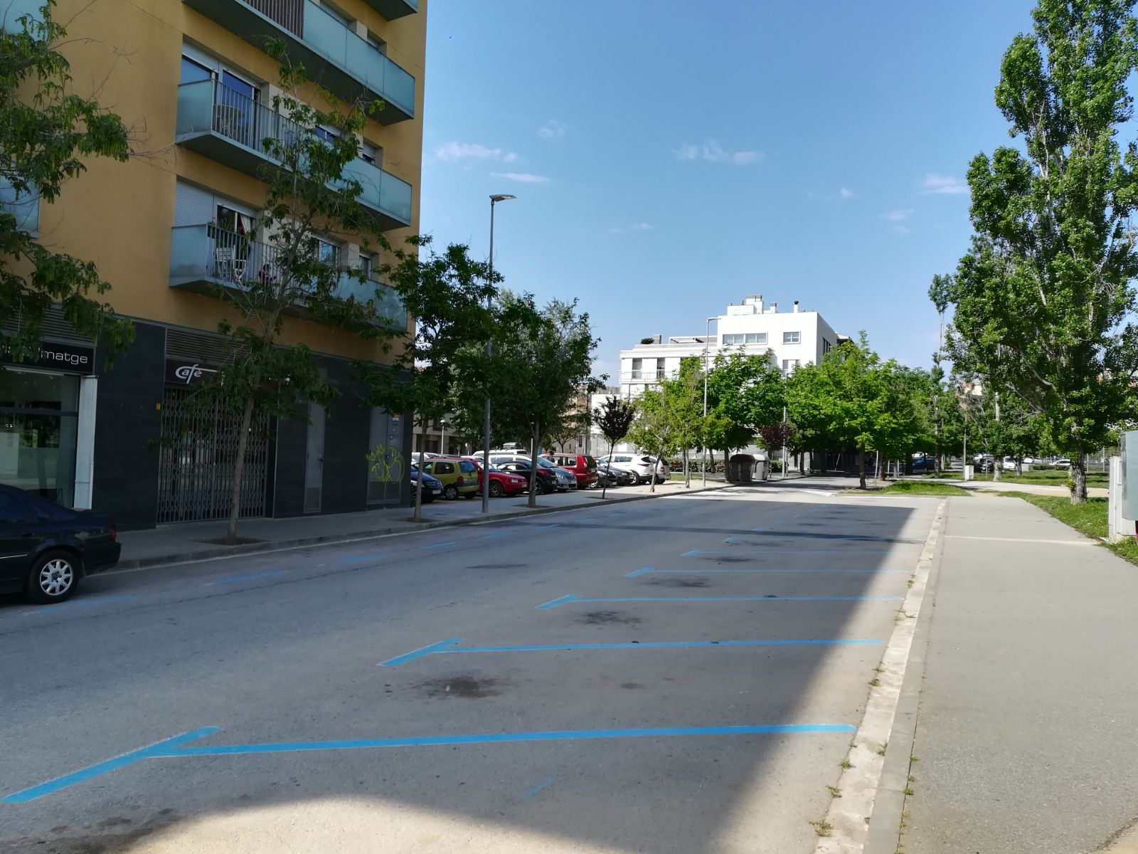 Una de les noves àrees blaves de Sant Cugat, al carrer de l'Abat Armengol. FOTO: TOT Sant Cugat