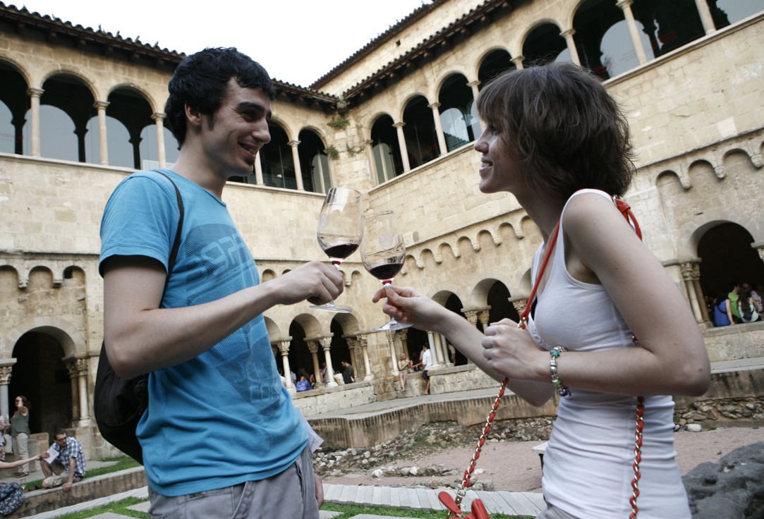 Tast de Vins amb Ritme al Claustre del Monestir FOTO: Esther Naval