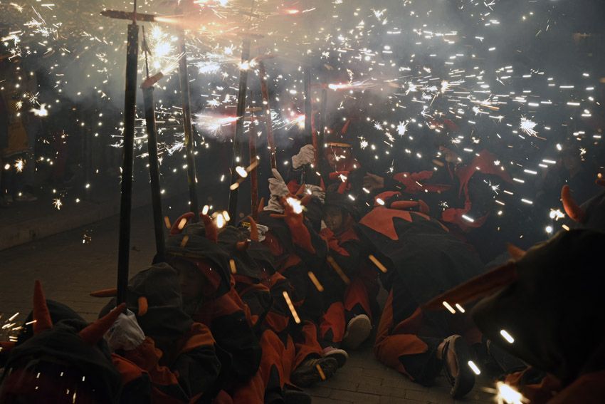 Correfoc infantil i jove de Festa Major. Foto: Bernat Millet.