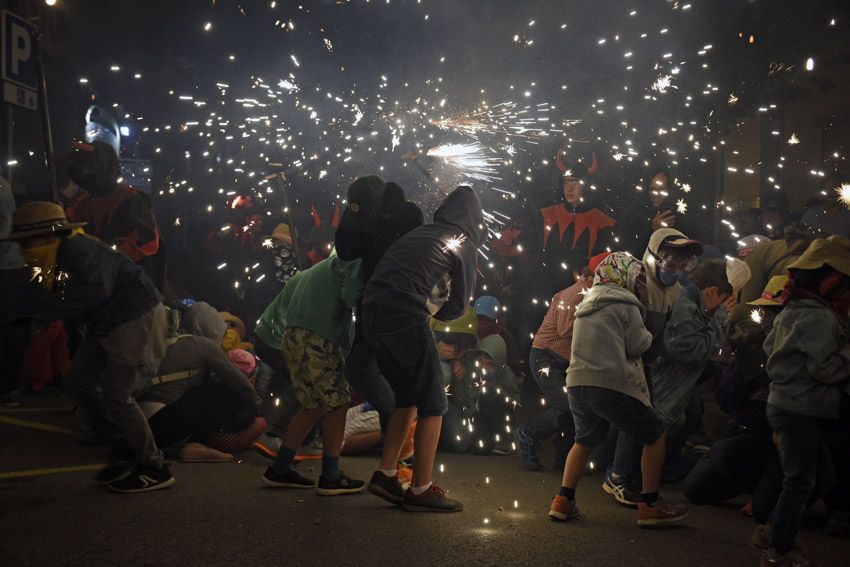 Correfoc infantil i jove de Festa Major. Foto: Bernat Millet.