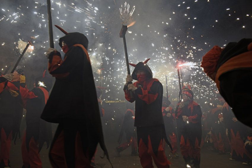 Corrafoc infantil i jove de Festa Major. Fotot: Bernat Millet.