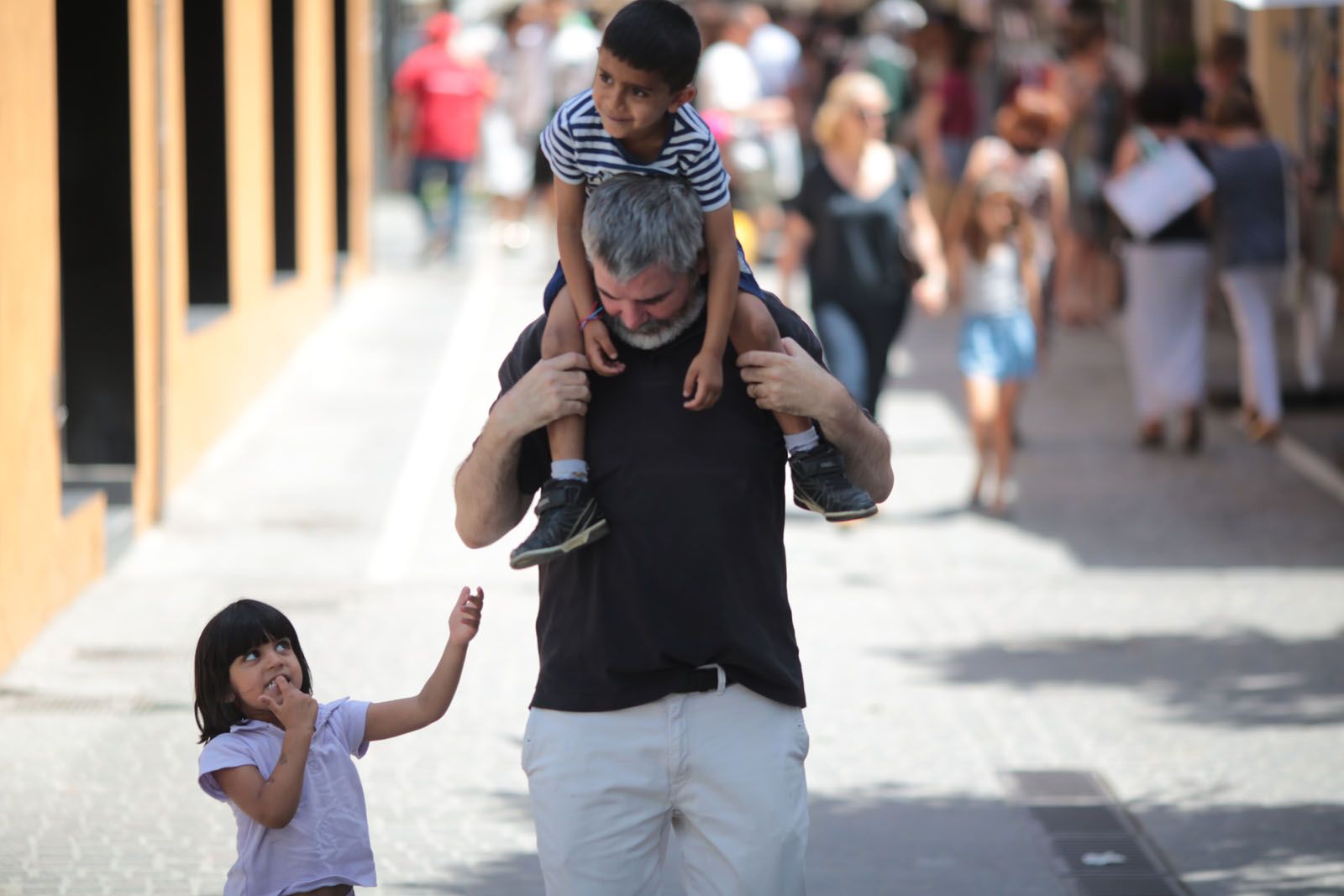 La botiga al carrer FOTO: Artur Ribera