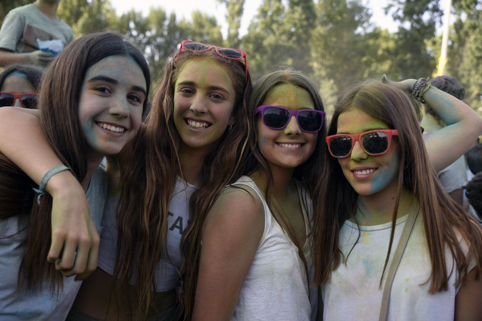 Holi Festival de Festa Major. Foto: Bernat Millet.