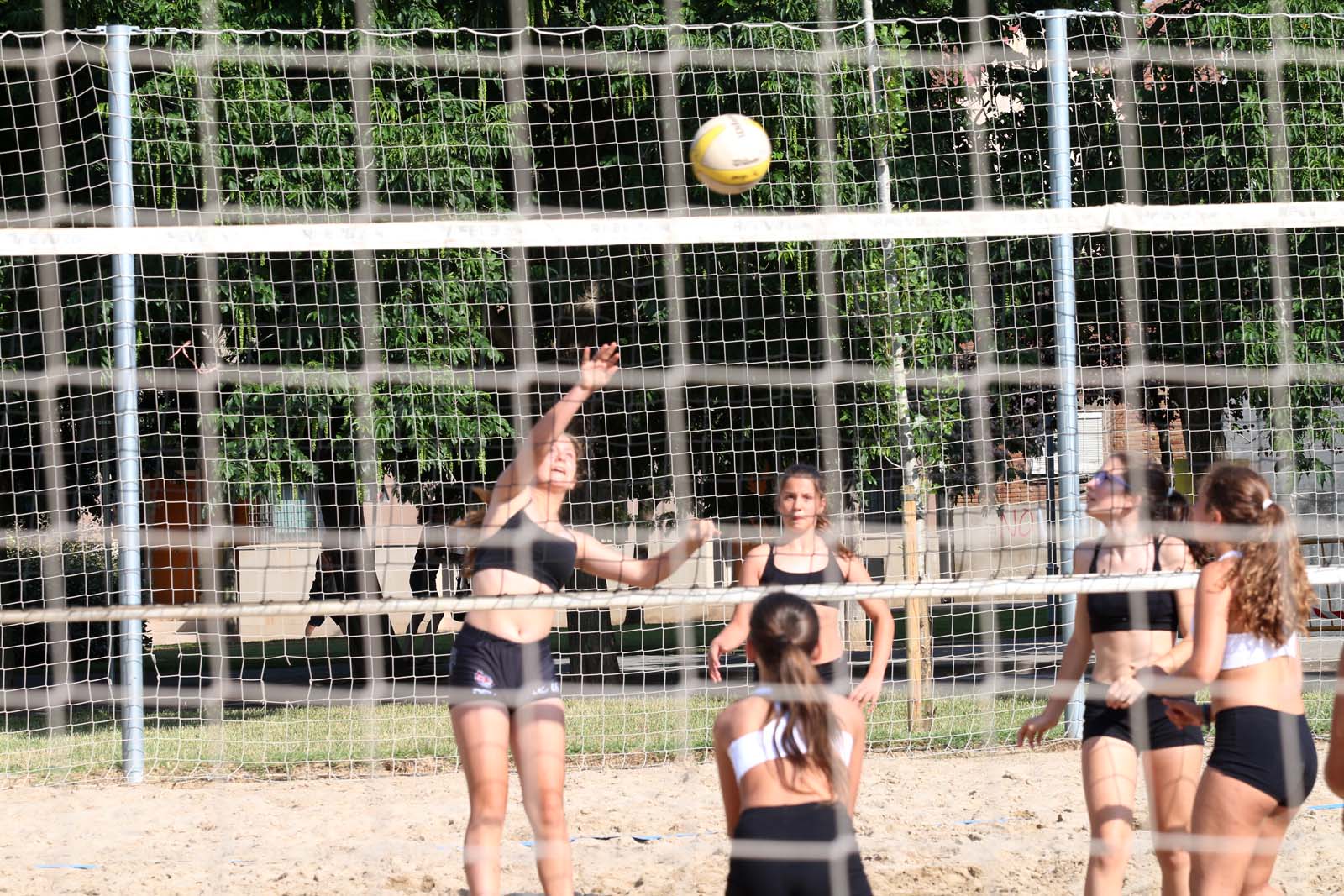 En el 4t Torneig de Volei Platja hi han participat quinze equips. FOTO: Lali Álvarez