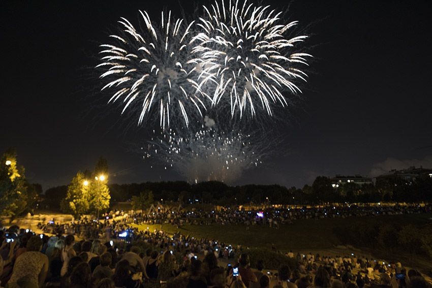 Castell de Focs de Festa Major. Foto: Bernat Millet.
