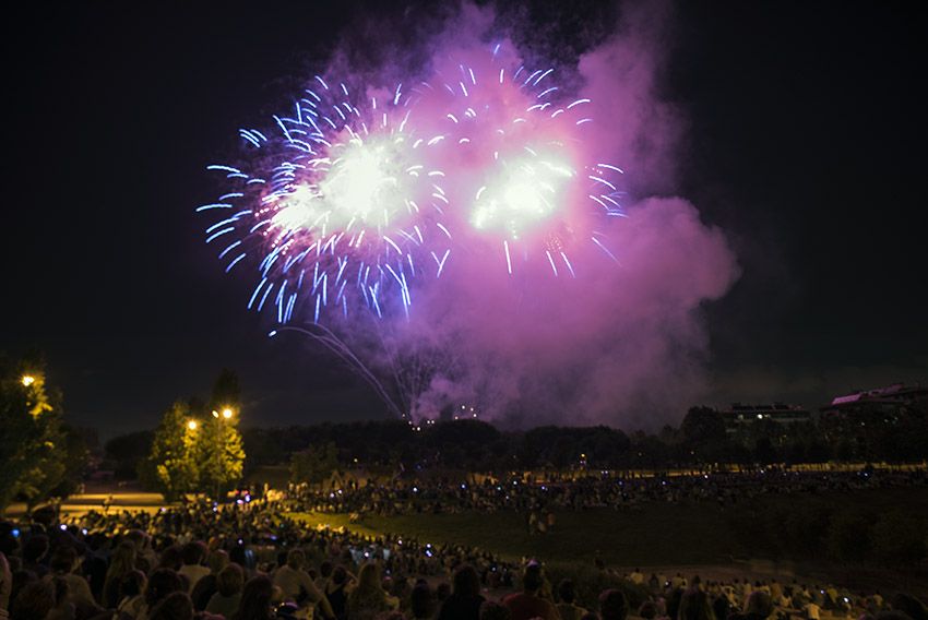 Castell de Focs de Festa Major. Foto: Bernat Millet.