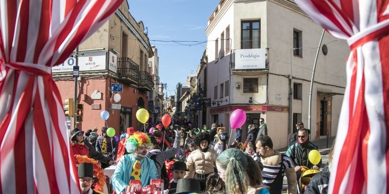 Rua de comparses infantils fins a la plaça d’Octavià. FOTO: Lali Puig