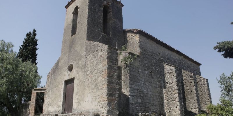 Santa Maria de Campmanyà, Ermita que data de l'any 1047, a tocar de can Castanyer. Foto: Artur Ribera