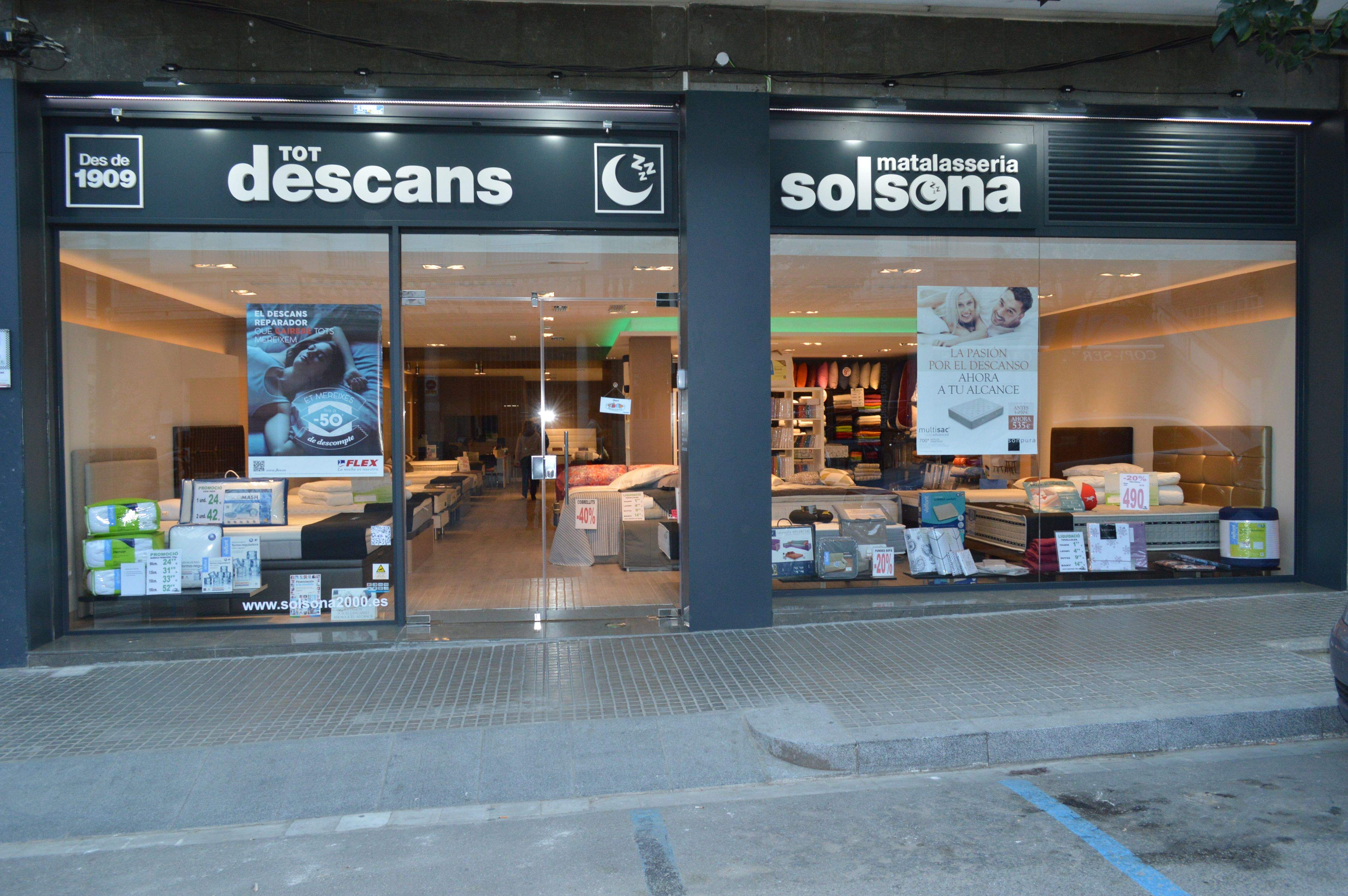 Exterior de la botiga Matalasseria Solsona FOTO: Cedida