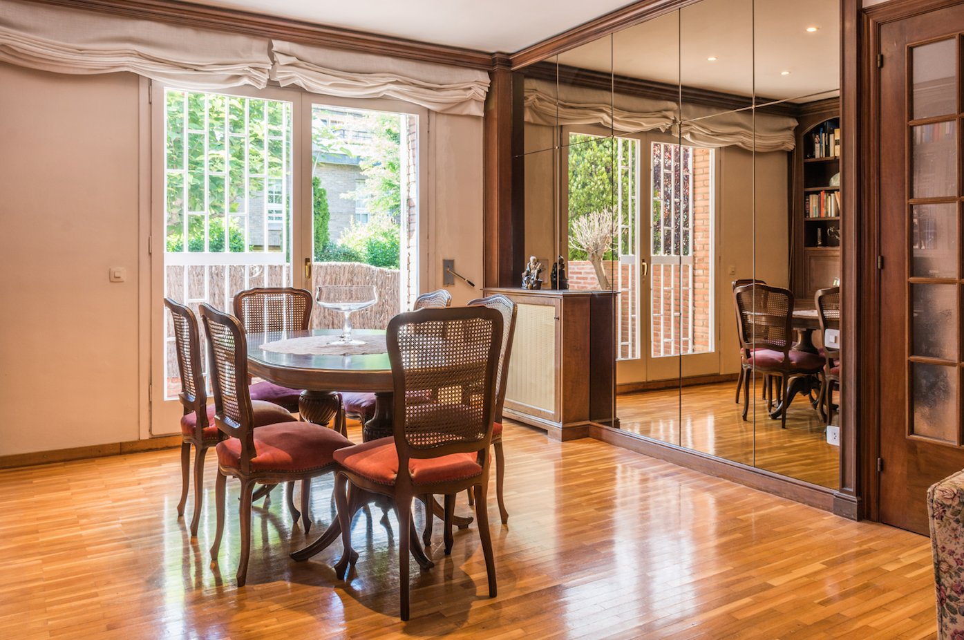 El menjador té un accés a l'exterior FOTO: Cedida