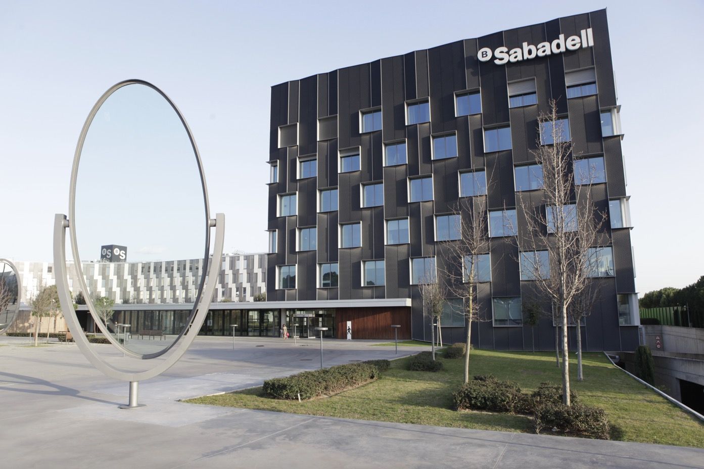 Banc Sabadell té la seu corporativa a Sant Cugat. FOTO: Artur Ribera