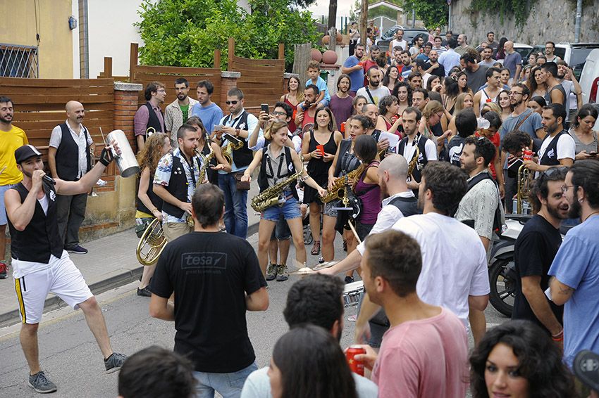 Cercatasques de Festa Major La Floresta. Foto: Bernat Millet.