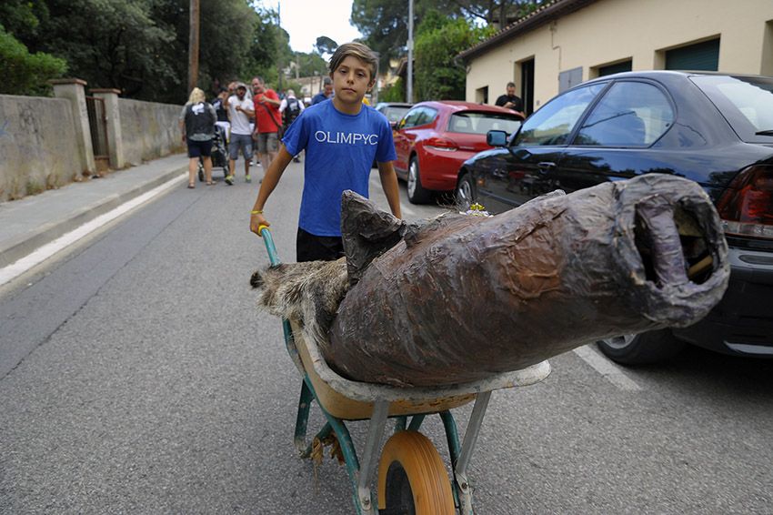 Cercatasques de Festa Major La Floresta. Foto: Bernat Millet.