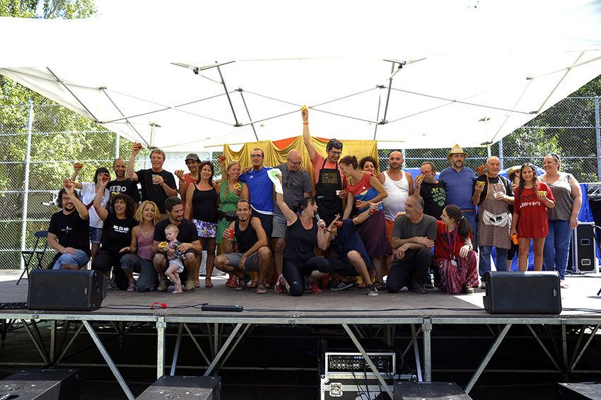 Trobada de paellers i paelleres a la Floresta. Foto: Bernat Millet.