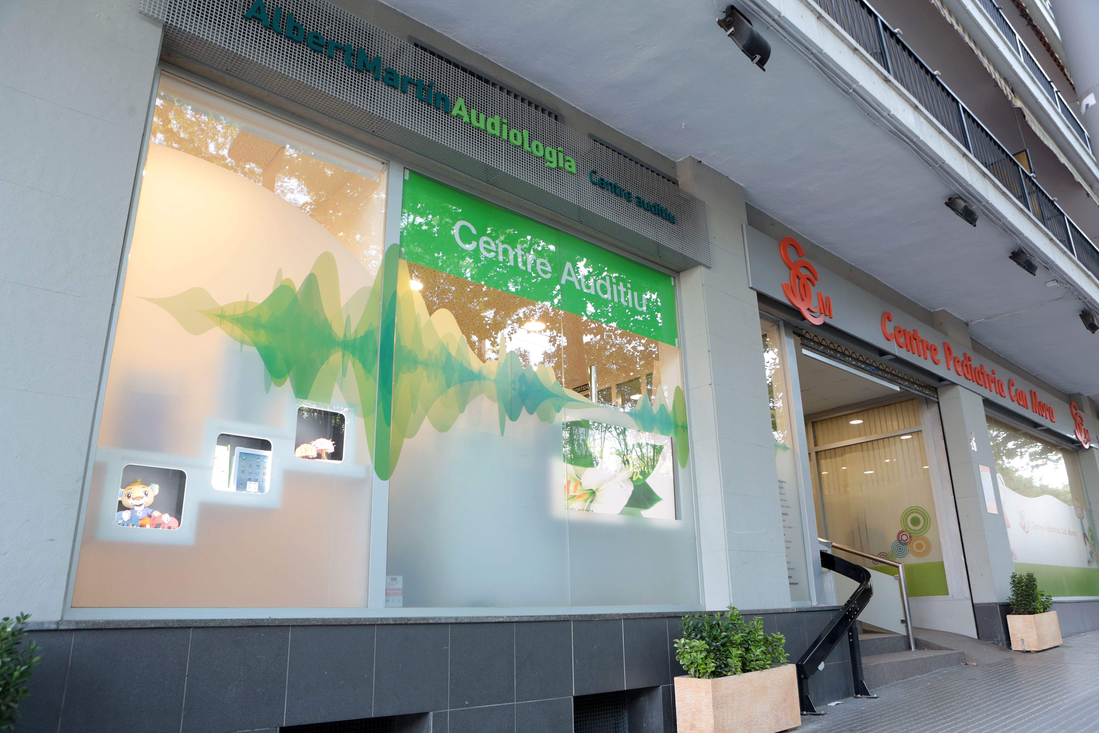 Exterior del centre auditiu Albert Martín Audiologia FOTO: Cedida