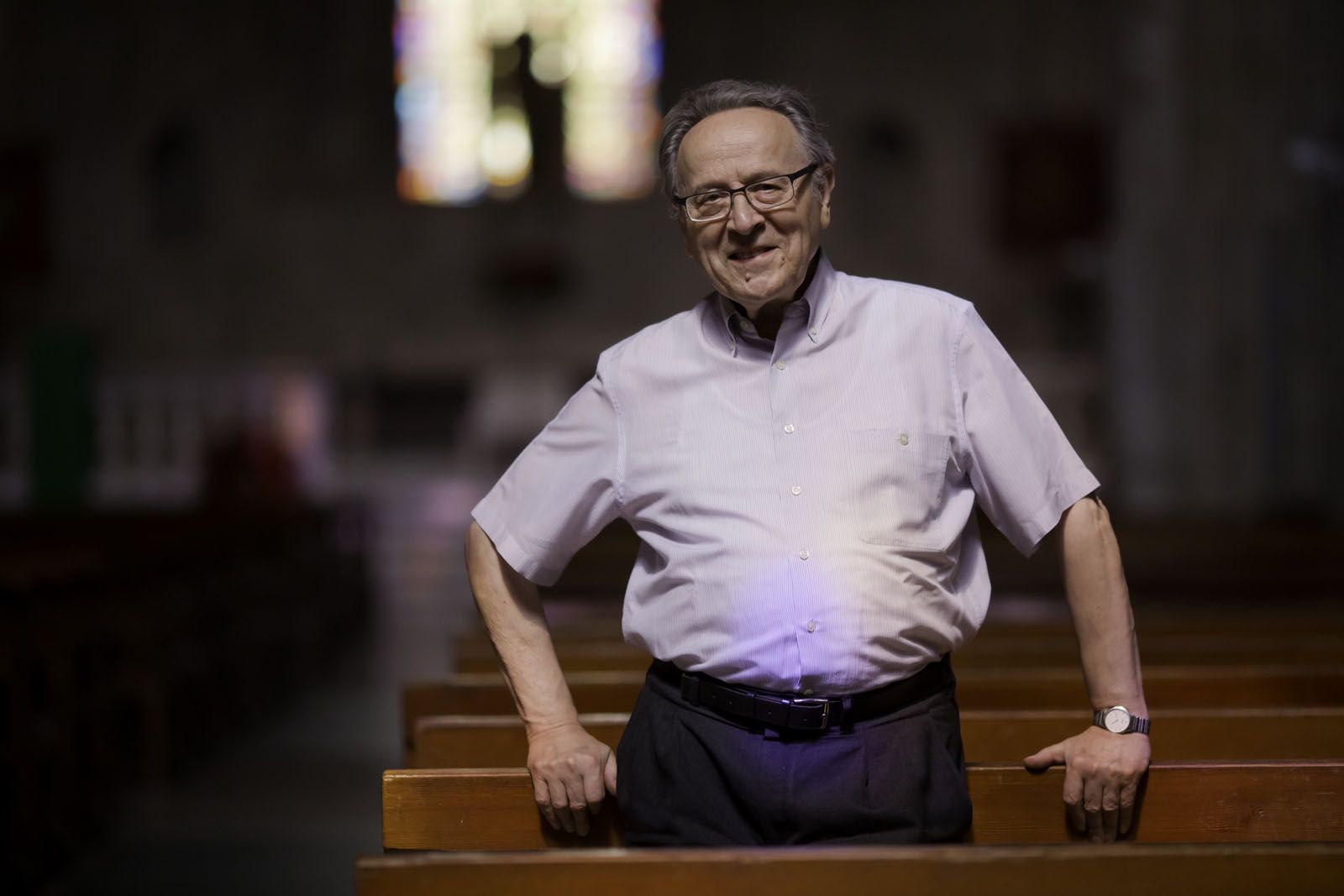 Mn. Blai Blanquer, minuts abans de l'entrevista, a l'església del Monestir de Sant Cugat el 2 de juliol. Foto: A. Ribera