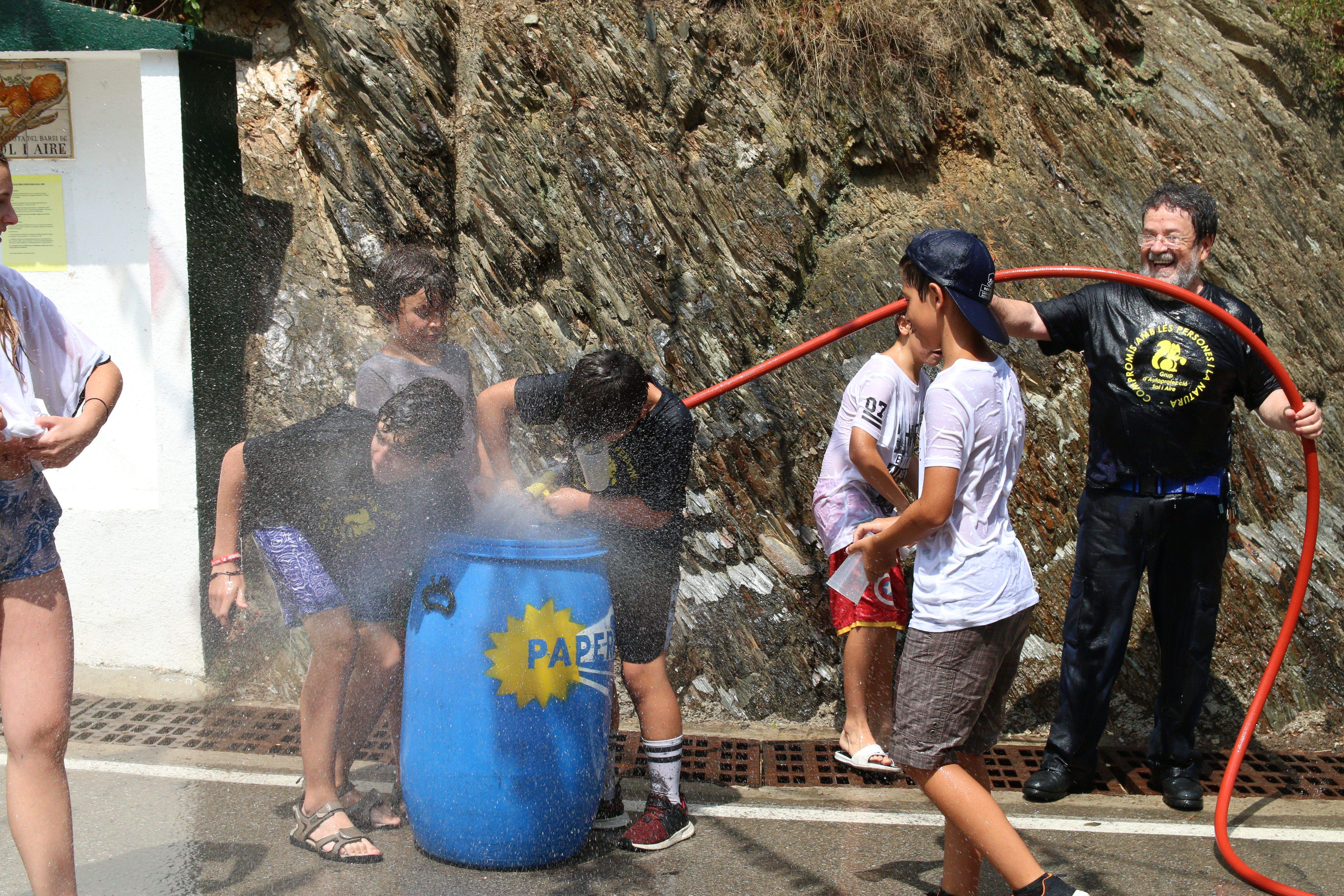 Pràctiques d'autoprotecció. Foto: Lali Álvarez