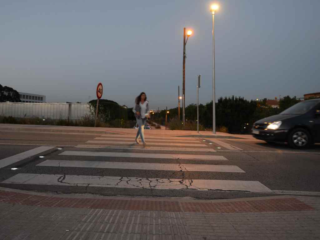 Els passos de vianants amb llum. FOTO: cedida