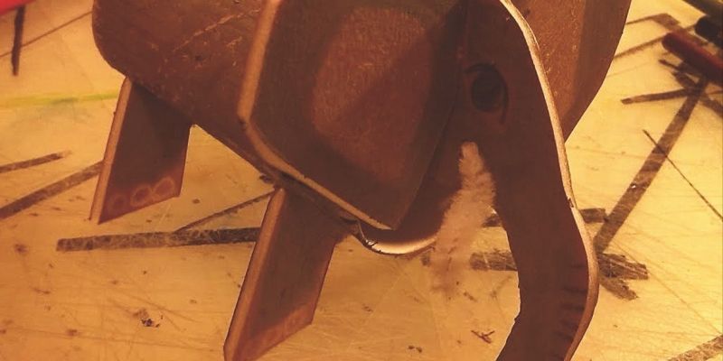 Bestioles amb materials reciclats.