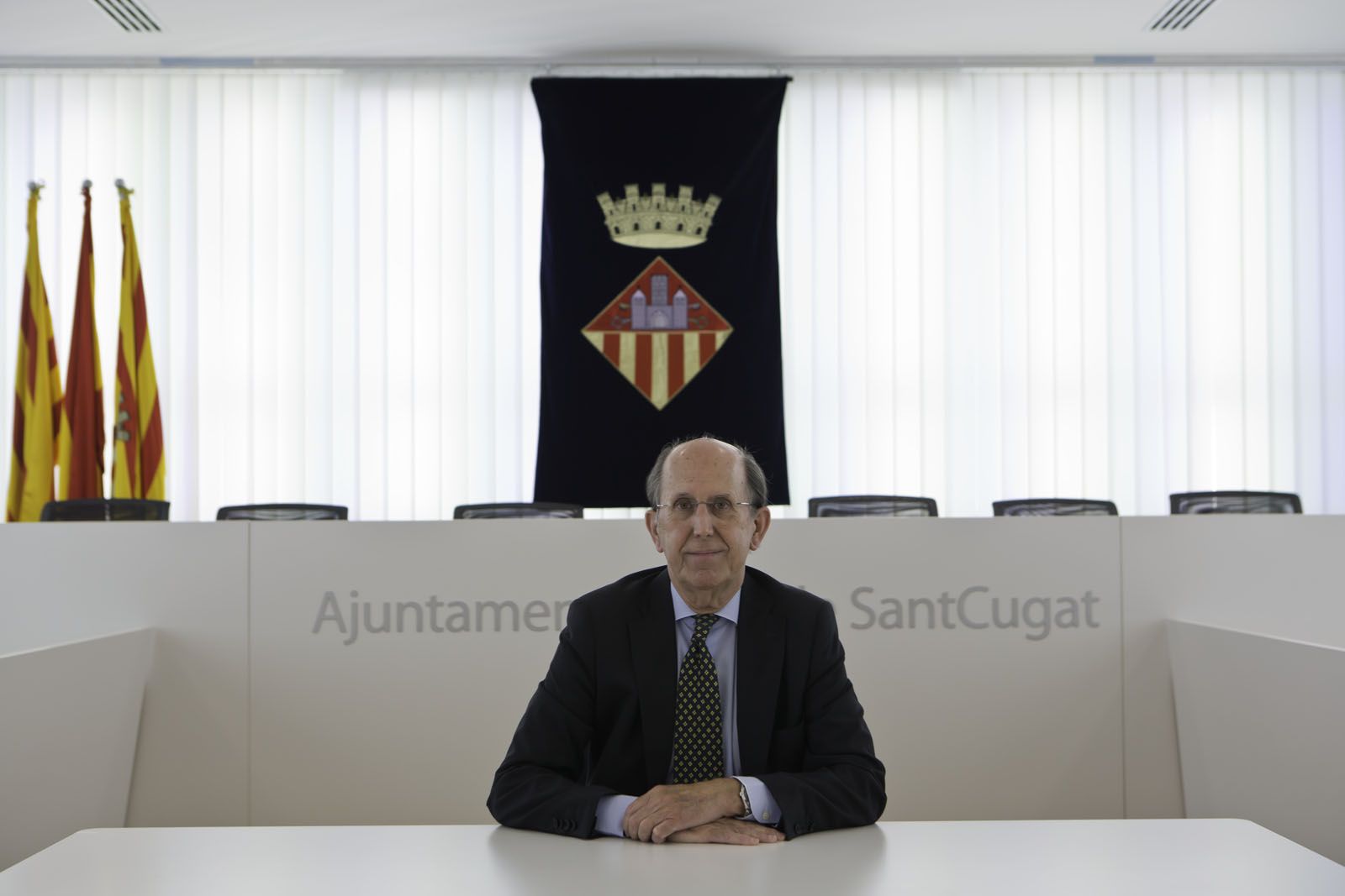 Josep Maria Rigau al saló de plens de l'Ajuntament de Sant Cugat. Foto: A. Ribera
