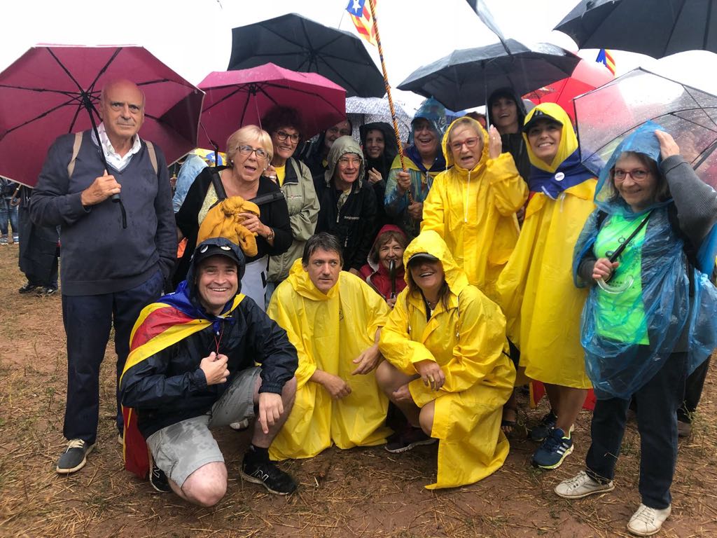 Membres de l'ANC de Sant Cugat a la concentració de Lledoners FOTO: Cedida