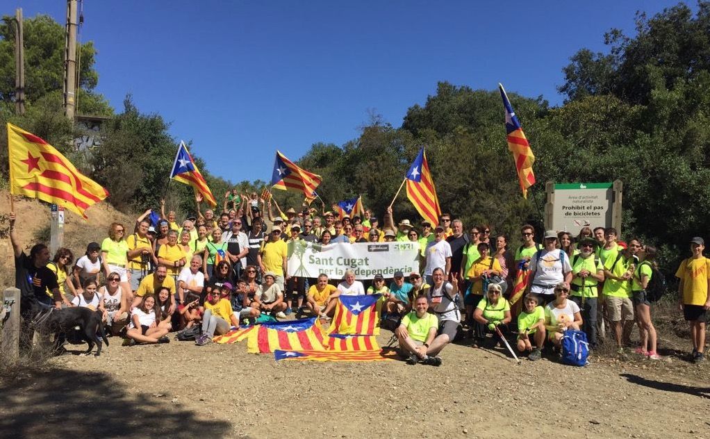 És la tercera edició de la caminada per participar de la Diada. FOTO: Cedida