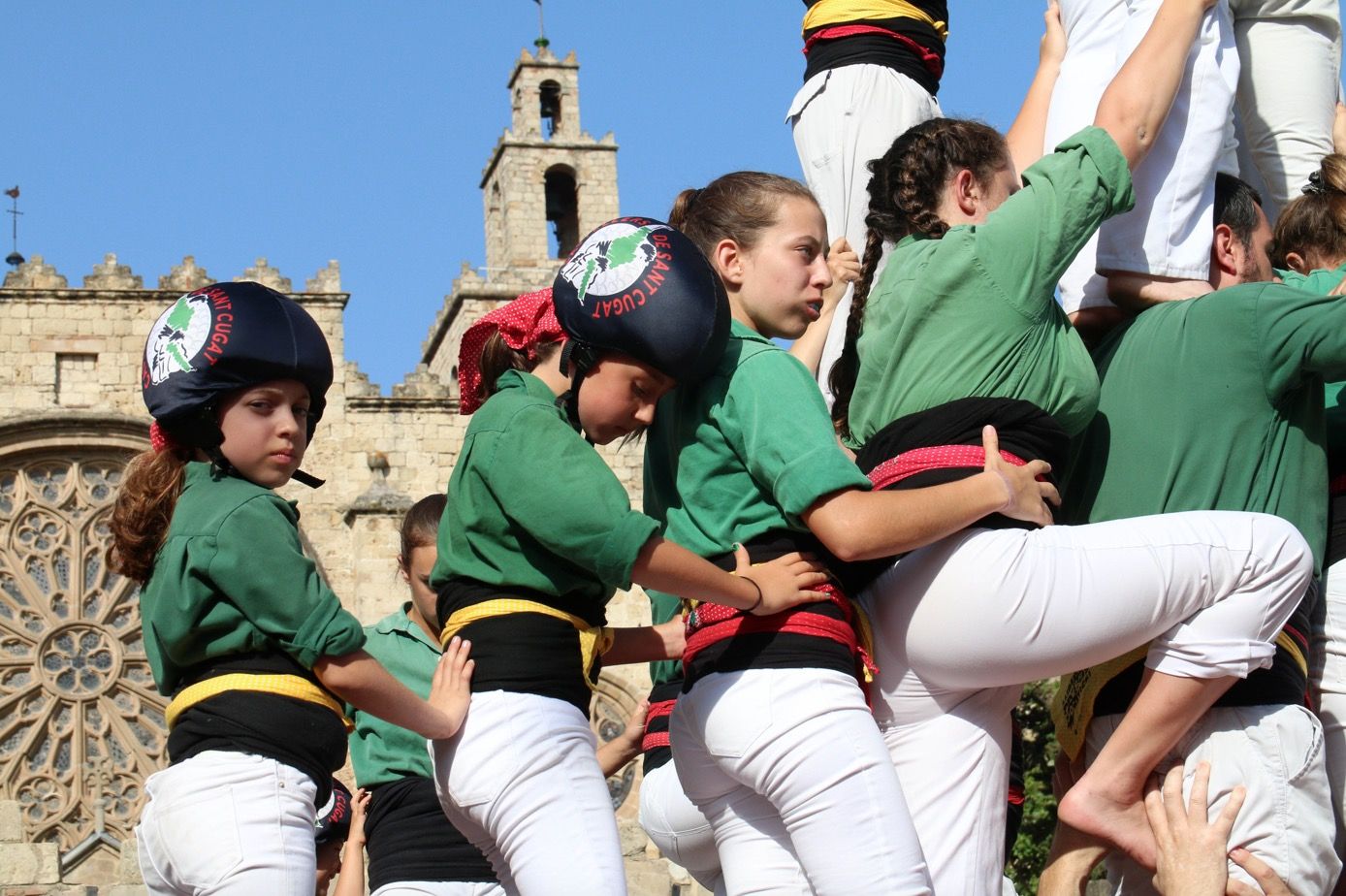 Gausacs en una actuació de Festa Major a Sant Cugat. FOTO: Lali Álvarez