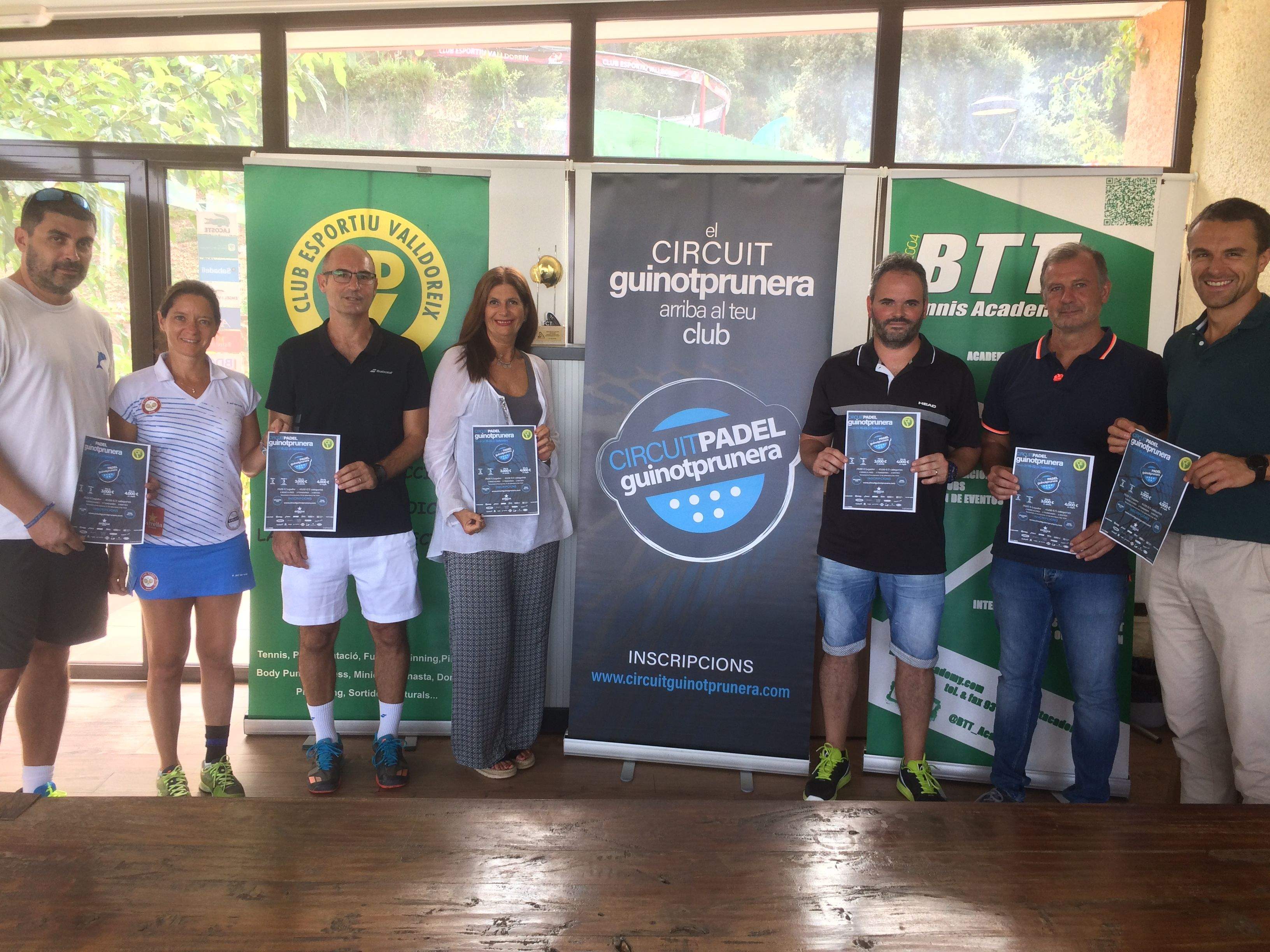 La presentació de la setena prova del Circuit de Pàdel Guinotprunera s'ha fet al Club Esportiu Valldoreix. FOTO: Àlex López Puig