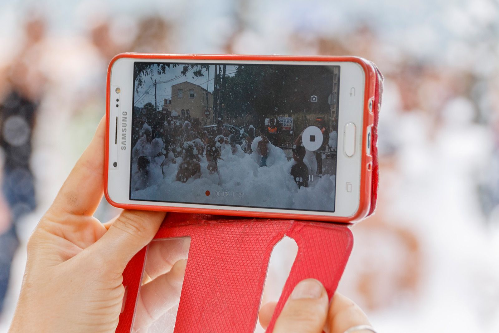 Festa de l'escuma a Les Planes. FOTO: Paula Galván