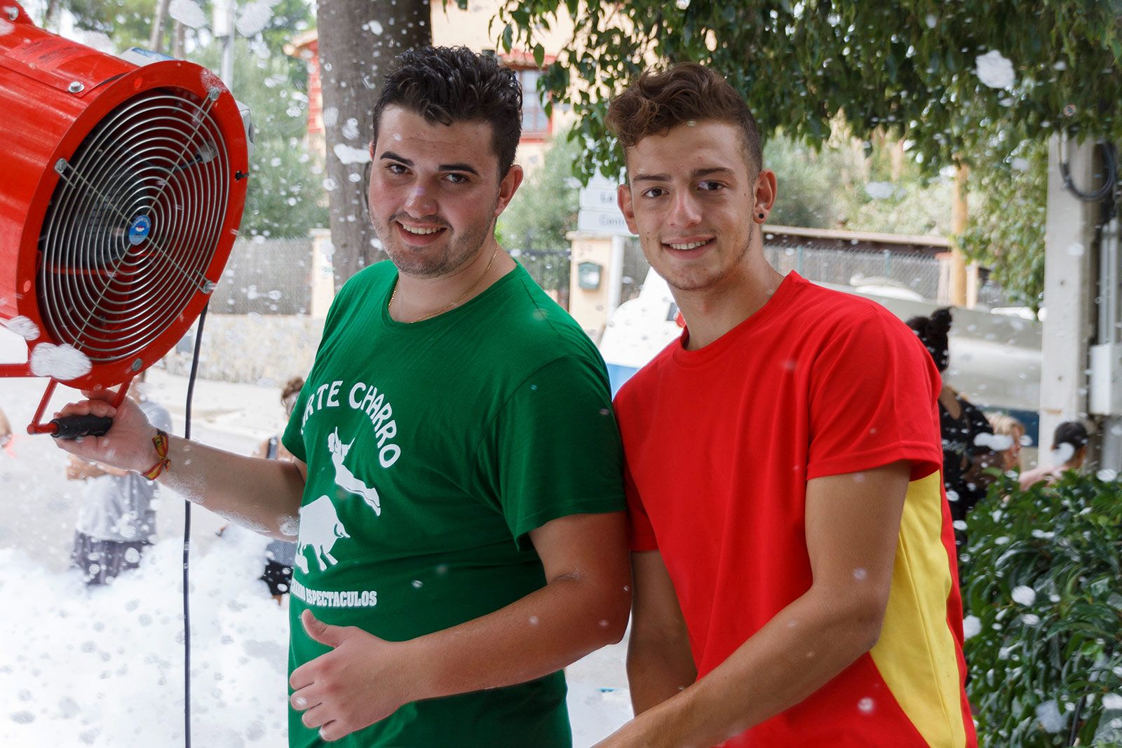 Festa de l'escuma a Les Planes. FOTO: Paula Galván