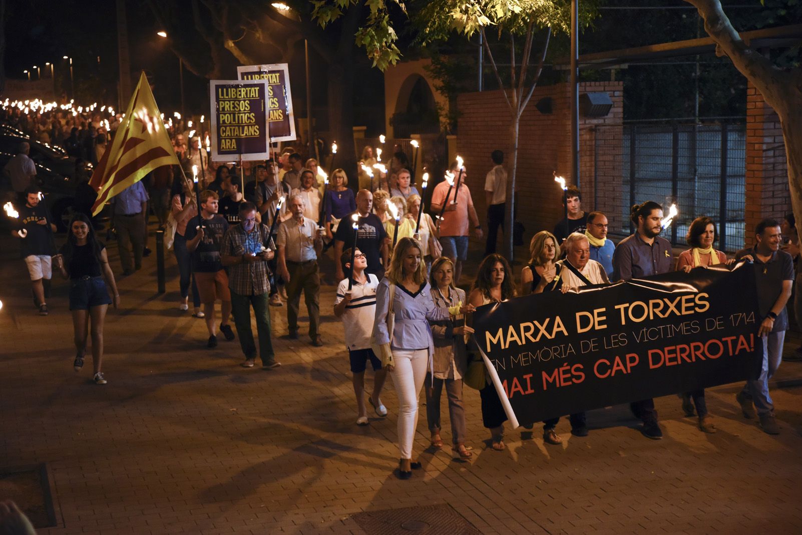Marxa de torxes en memoria de les victimes del 1714. Foto: Bernat Millet.