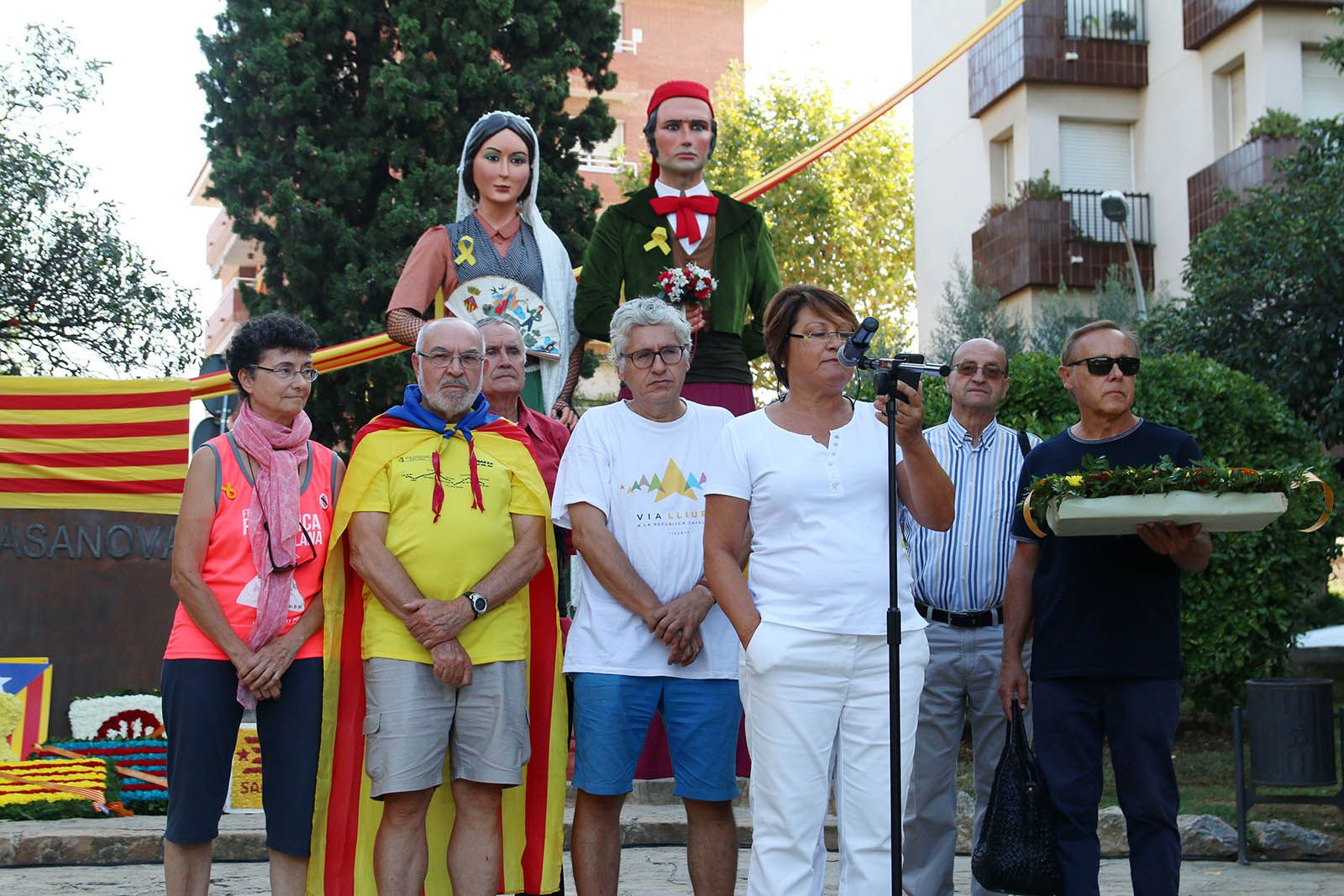 Ofrena floral a Sant Cugat. Foto: Lali Álvarez