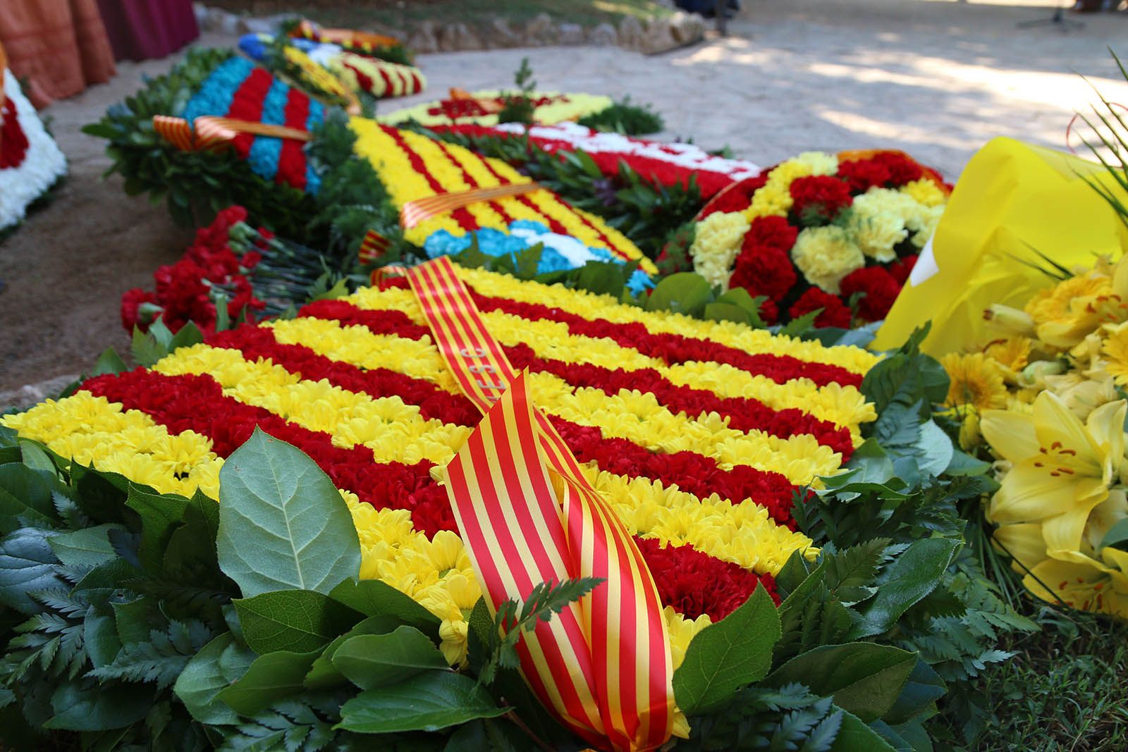 Ofrena floral a Sant Cugat. Foto: Lali Álvarez