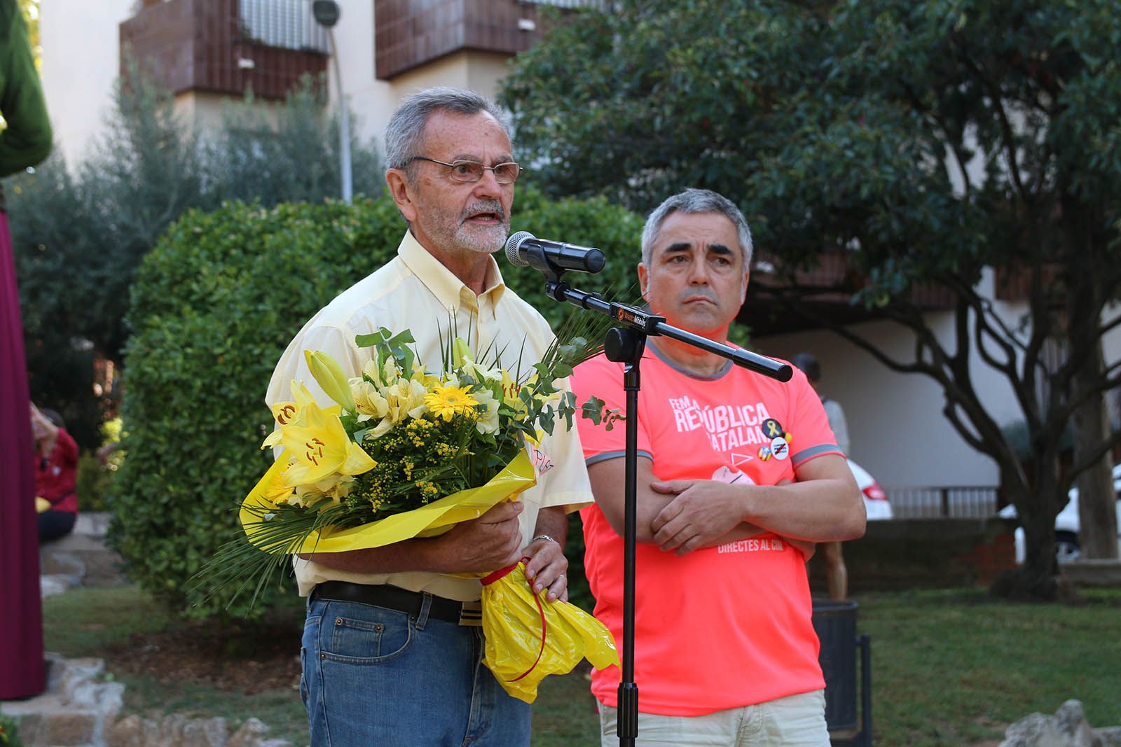 Ofrena floral a Sant Cugat. Foto: Lali Álvarez